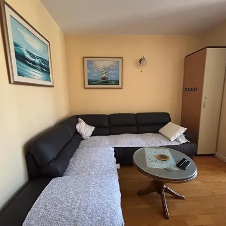 Center Dobri * Split