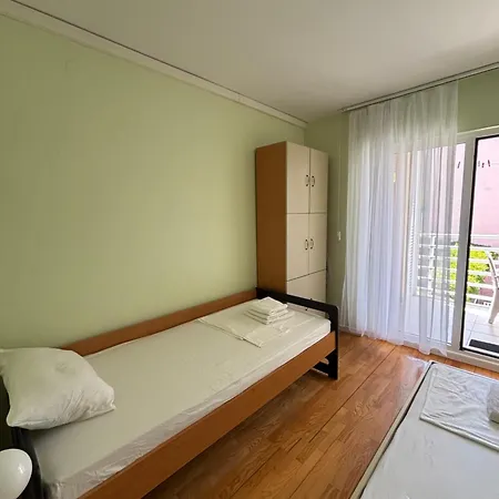 Center Dobri Apartamento